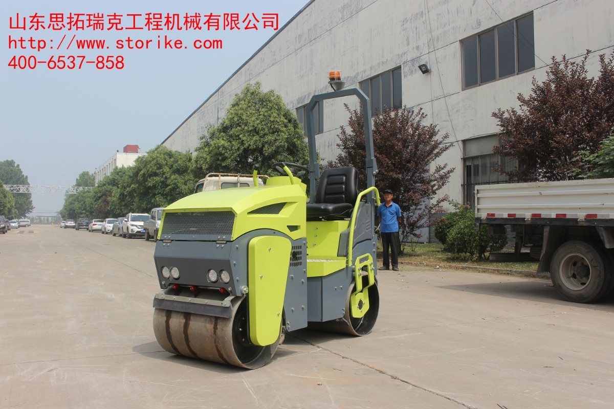 春暖花開復(fù)工忙，小型壓路機先登場