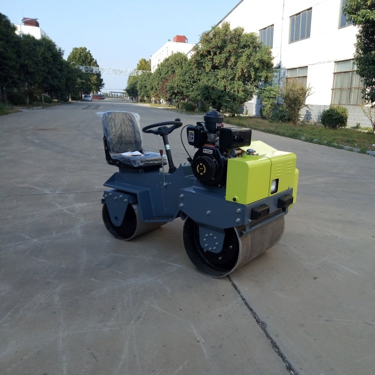 壓路機(jī)廠家教給您如何進(jìn)行壓路機(jī)散熱？