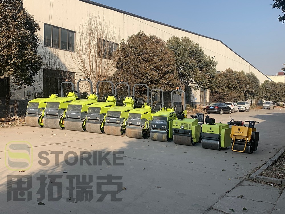 采購(gòu)小型壓路機(jī)不盲從，采購(gòu)知識(shí)要牢記